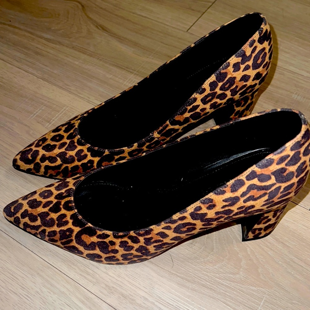 Marc Fisher Cheetah Print Heels-NEW